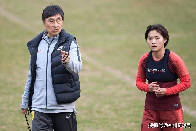 勇士战胜湖人，马穆凯拉什维利贡献15分